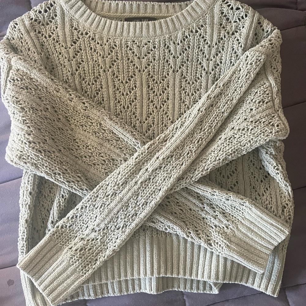 Green cropped knit sweater
